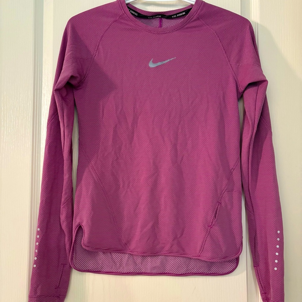 Nike Dri-Fit ladies running shirt magenta small
